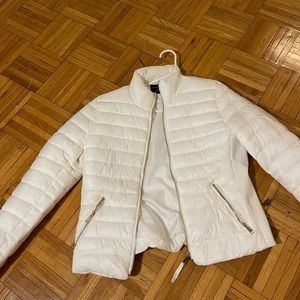 Lightweight down jacket